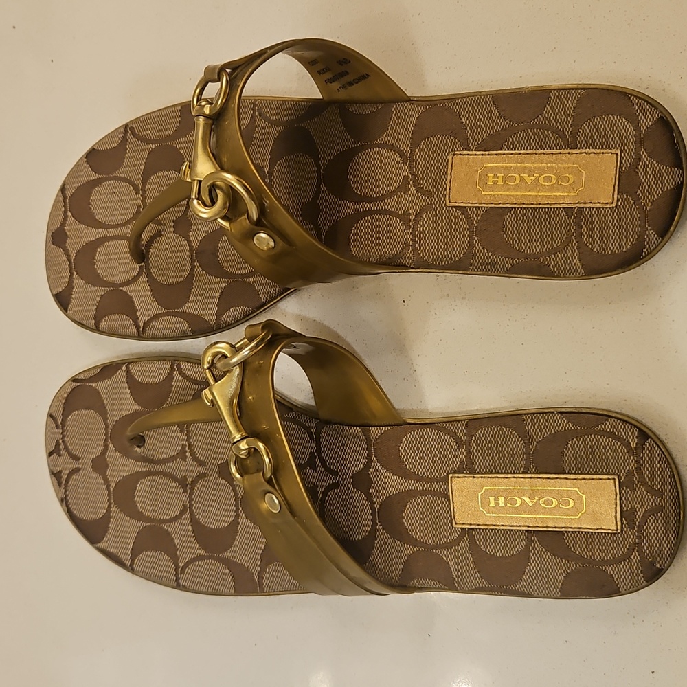 COACH Gold Women's Sandals sz 9.5B - Picture 1 of 7